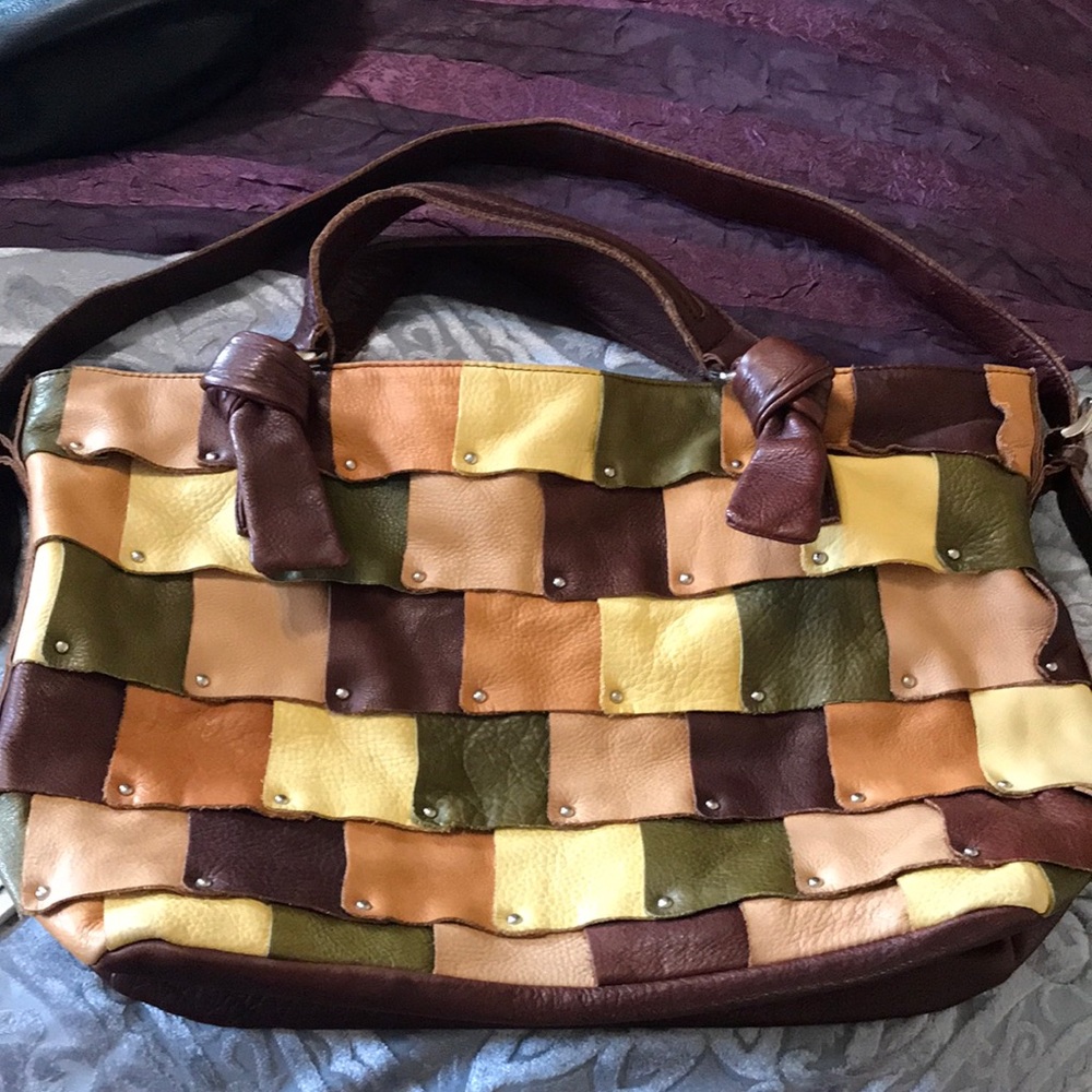 EUC B MAKOWSKY AUTUMN STUDDED PATCHWORK Handbag Large! Beautiful fall colors❤️